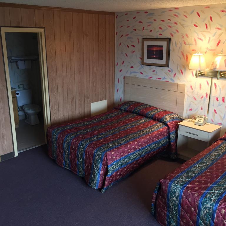 Macthrift Motor Inn Virginia Beach Exterior photo