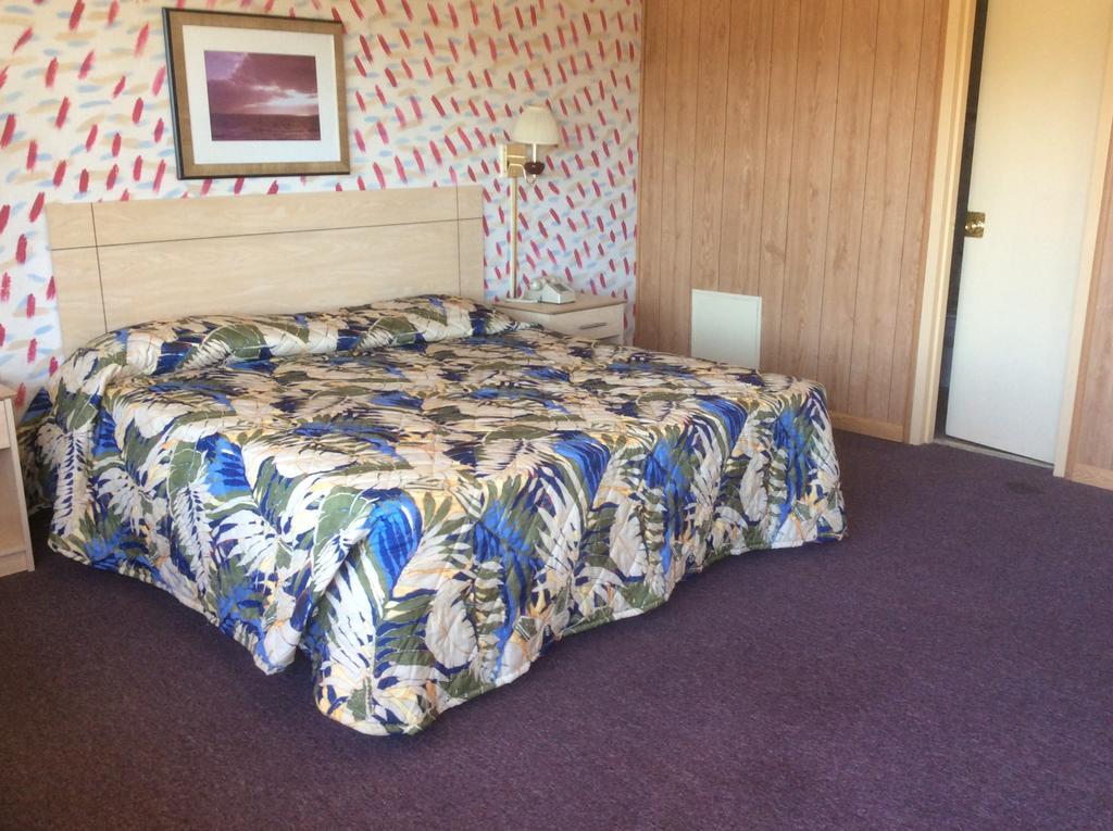 Macthrift Motor Inn Virginia Beach Room photo